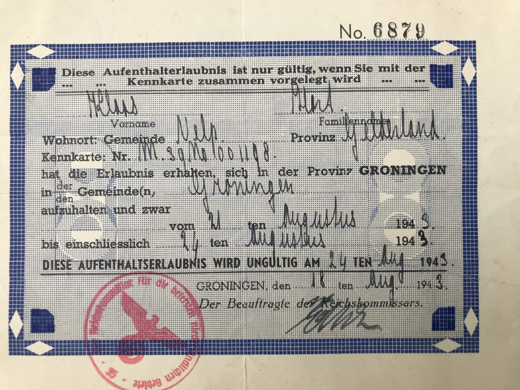 Permission to travel from Velp in Gelderland to Groningen between August 21-24, 1943. German.